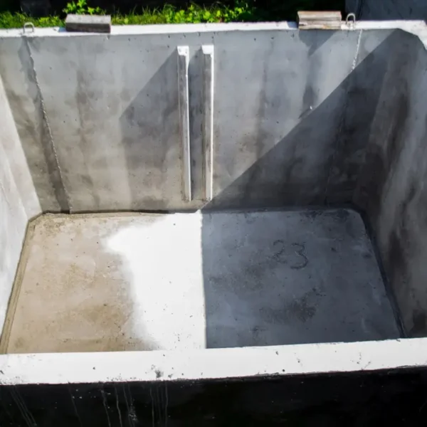 betonowy zbiornik